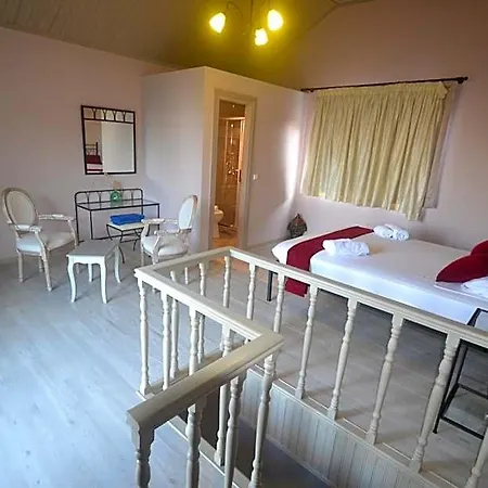 Harvest Moon Aparthotel Lixouri